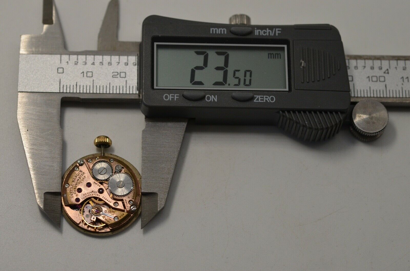 Mouvement De Montre Ulysse Nardin Pour Pièces - Balance OK - Occasion