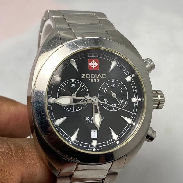 Zodiac 1882 ZO2700 Chronograph Men's Wristwatch | WatchCharts