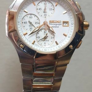 Seiko 7T62-0DP0 Chronograph Alarm Quartz Watch - SNA410 | WatchCharts