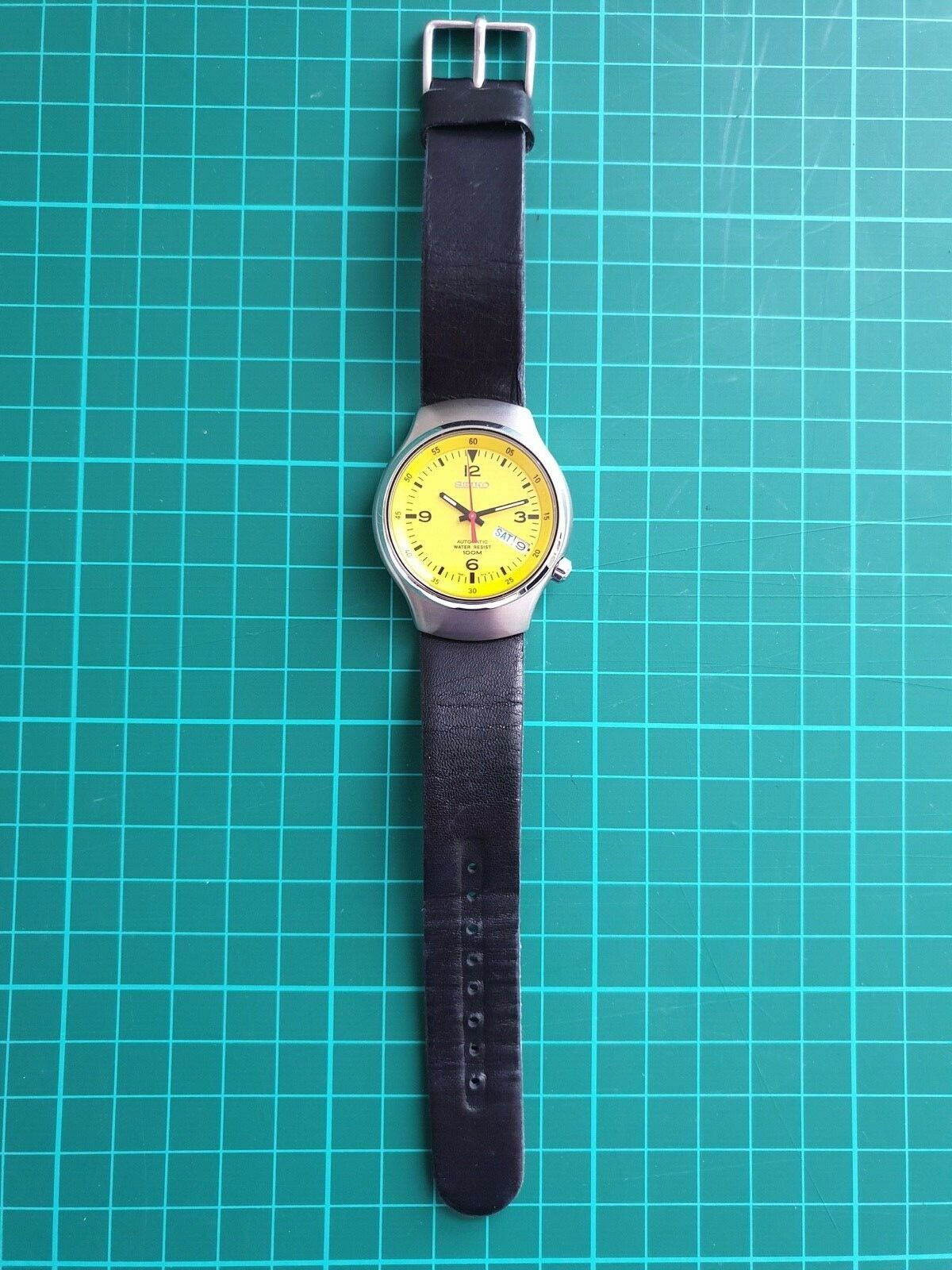 SEIKO S-WAVE イエロー 腕時計 VERY RARE SEIKO 'S-WAVE' AUTOMATIC DAY-DATE (7826-0110