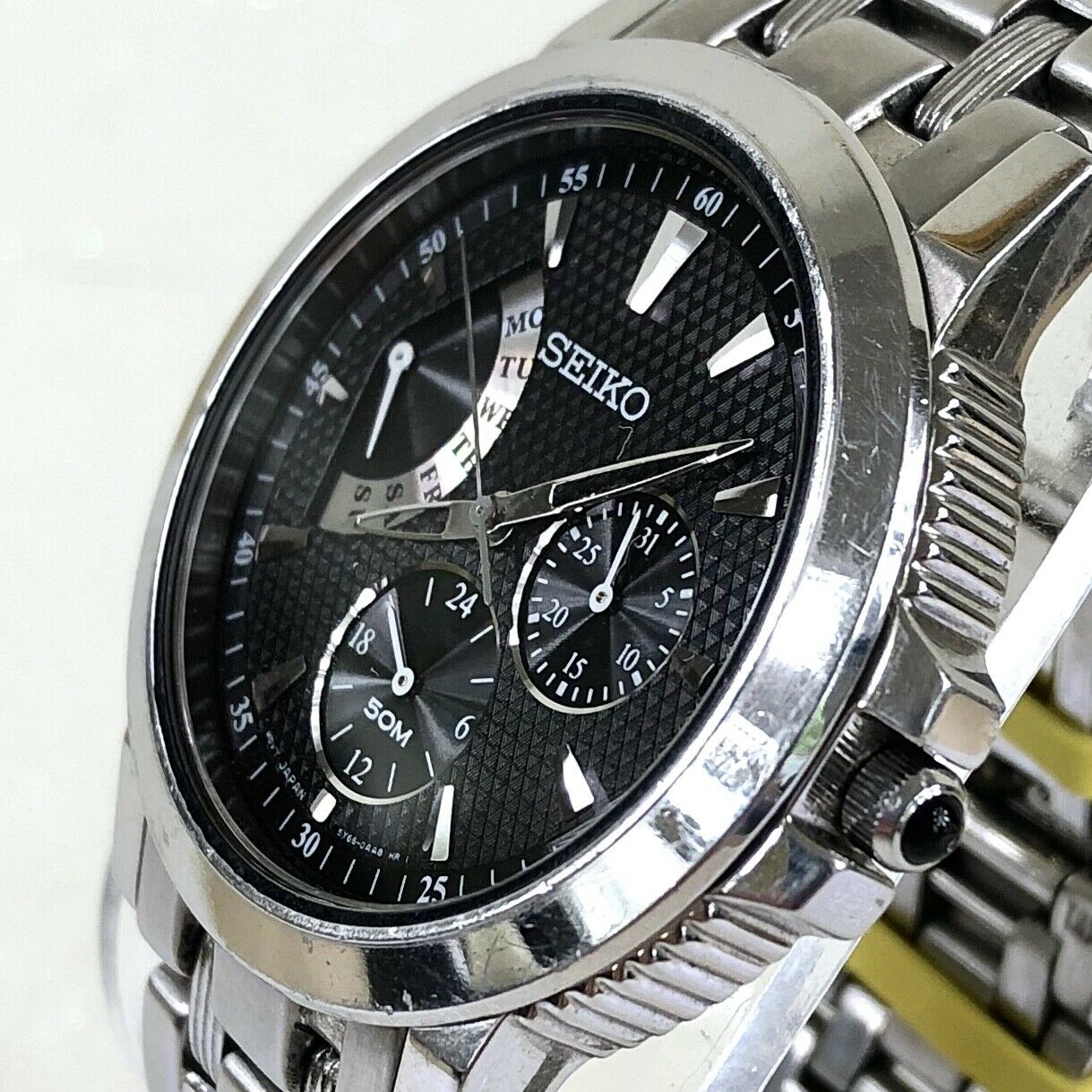 Seiko Black Dial 5Y66-0AA0 Quartz Watch - Stainless Steel 