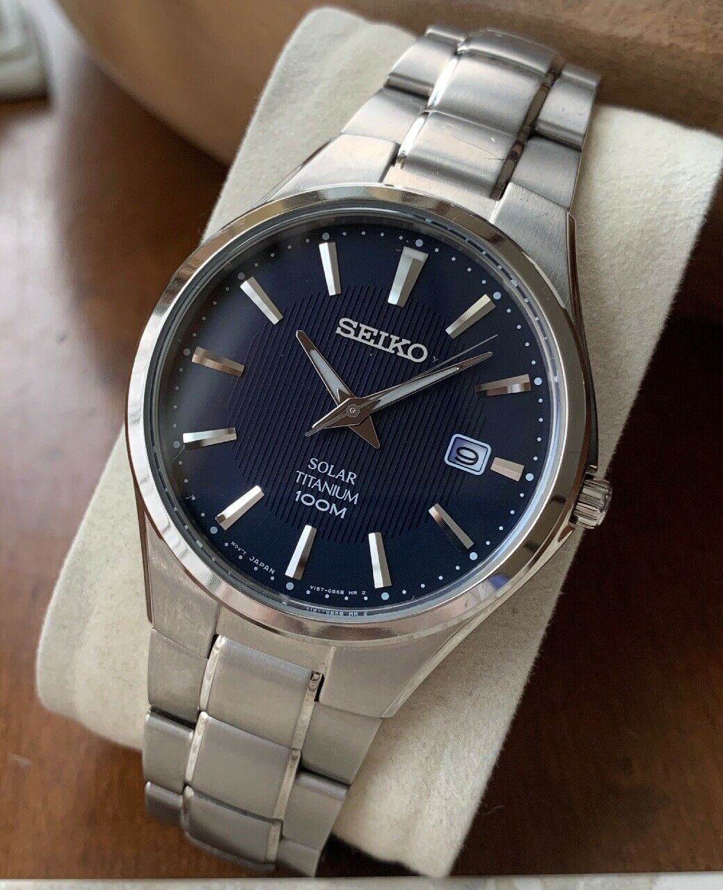 seiko day date solar
