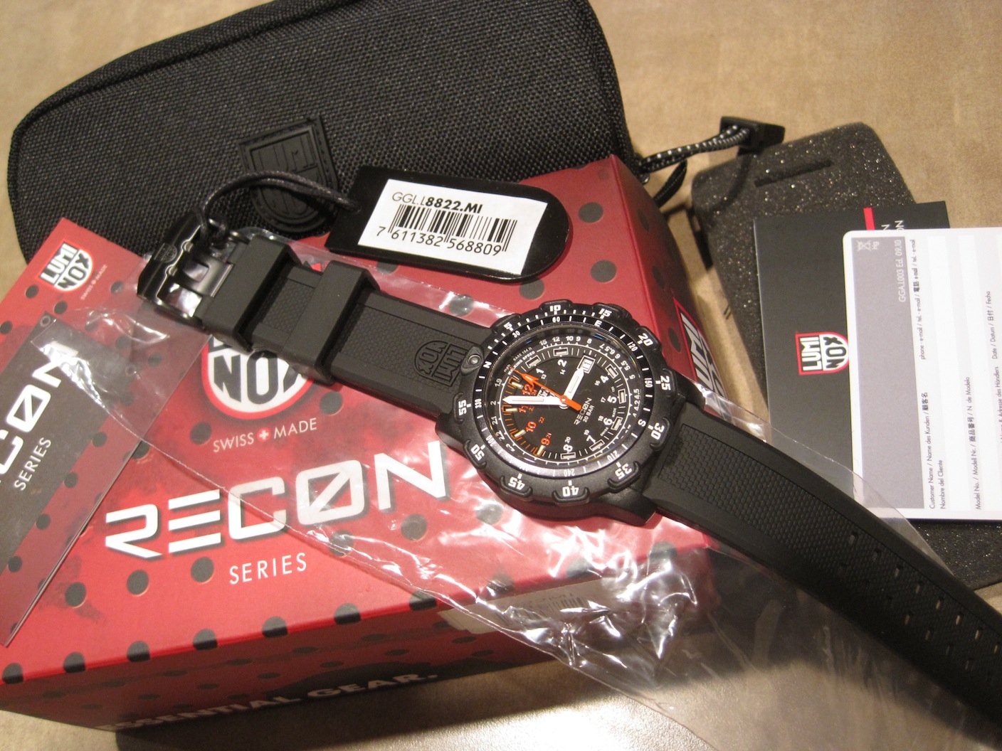 Luminox discount recon 8822