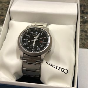 WTS] Seiko 5 SNK809 with Seiko 3304JZ 18mm Stainless Steel Band - $70  Shipped | WatchCharts