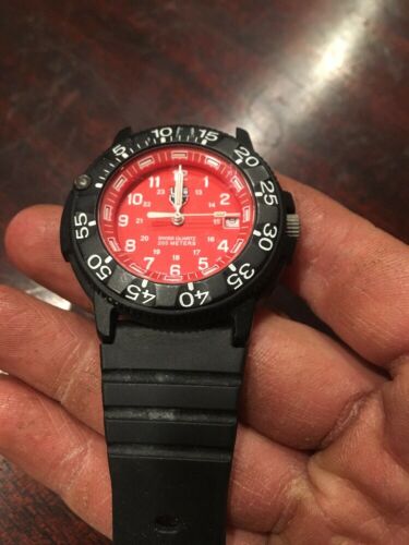 Luminox Navy Seals Dive Watch - 3917 Series 3000/3900 - Red Quartz