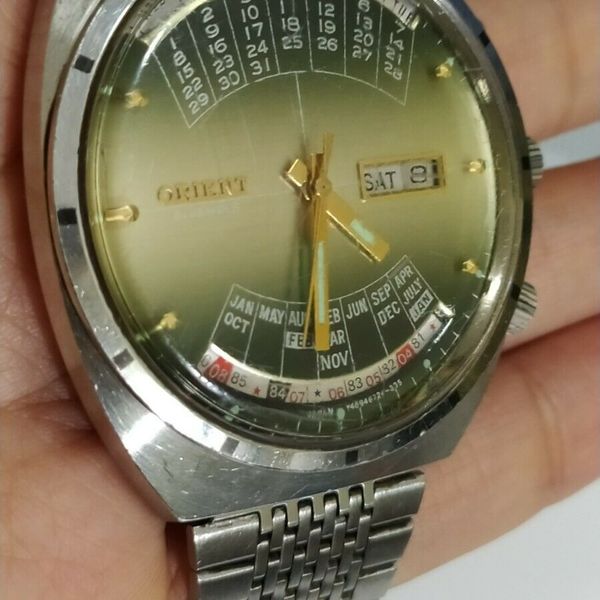 Vintage Men's Orient 21 Jewels Perpetual calendar (Multi Vintage Men's Orient 21 Jewels Perpetual calendar (Multi
