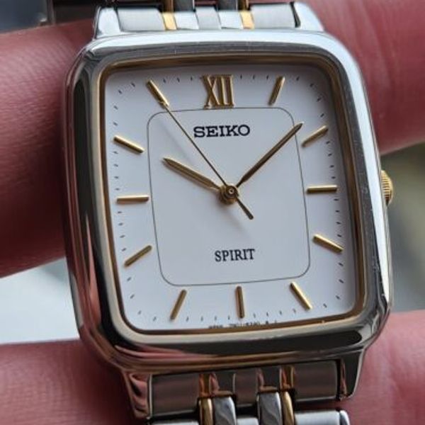 Vintage 1994, SEIKO SPIRIT QUARTZ, 7N01-5210 Mens Tank Watch