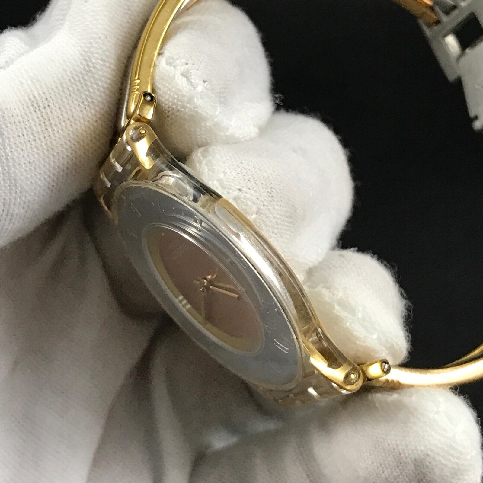 腕時計 レディース SWATCH SKIN TRI-GOLD Amazon.co.jp