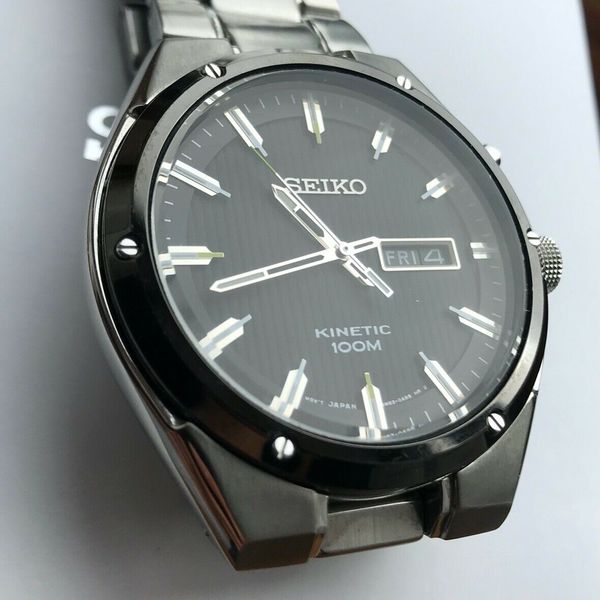 Seiko Kinetic 5M83-0AB0 Watch | WatchCharts