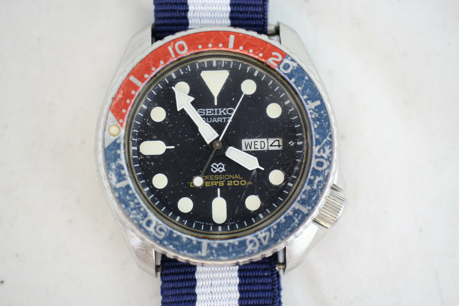 Vintage Seiko 7C43 700A Quartz Pepsi 200m Professional Diver s