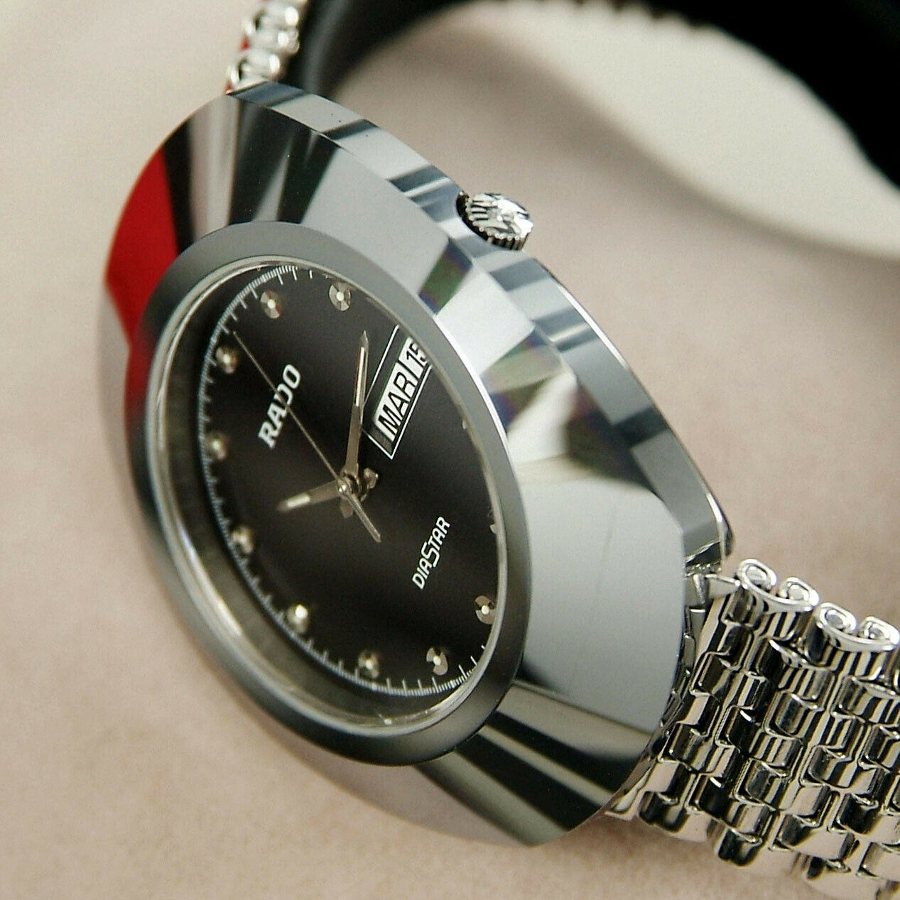 Rado Diastar Quartz 114.0391.3 Men's Watch | WatchCharts Marketplace