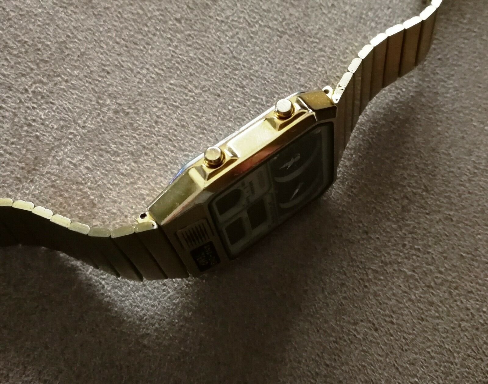 vintage citizen 8988-001971 ana-digi temp gold color quartz watch