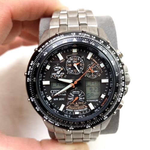 Citizens Eco-Drive Skyhawk TITANIUM Radio Controlled Watch U600