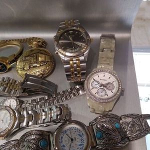 9 pc Watch Lot, all work,men,ladies,FOSSIL, INVICTA,DISNEY,SEIKO, EXPRESS,  MILAN | WatchCharts