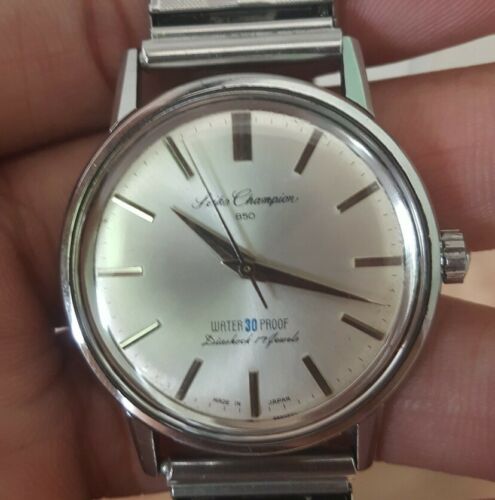 VINTAGE SEIKO CHAMPION 850 DIASHOCK 17 JEWELS HAND WINDING MEN