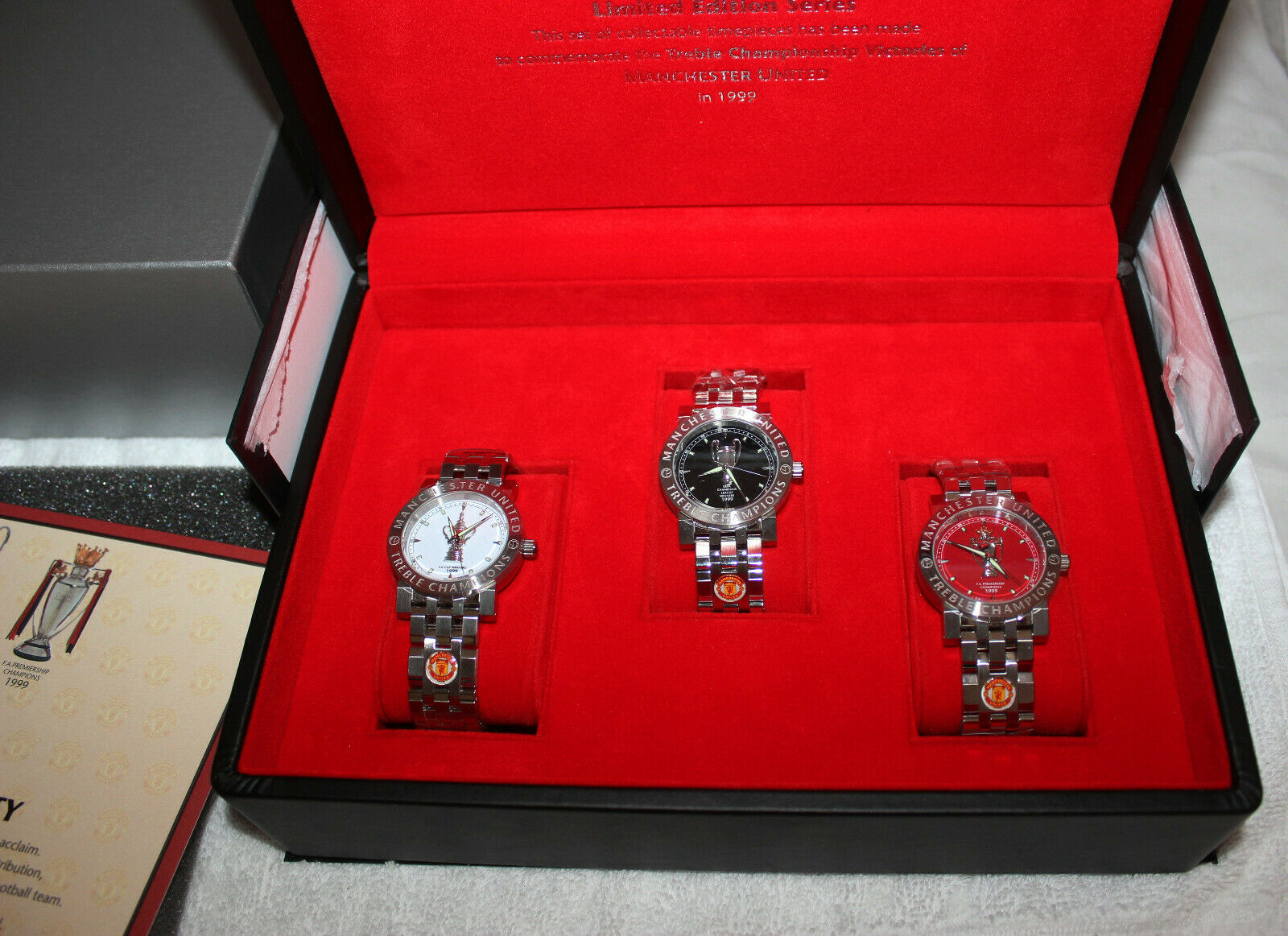 Manchester United Treble Championship Victories Watch Set