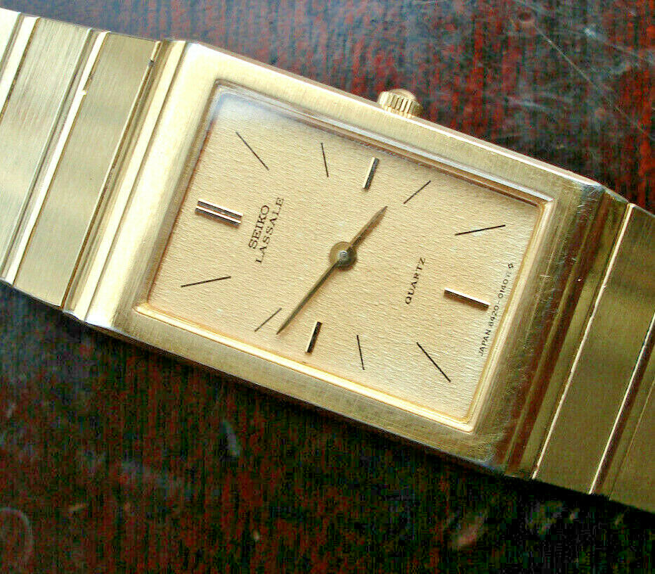 VINTAGE 1982 SEIKO LASSALE LADIES HIGH QUALITY THIN CALIBRE 8420