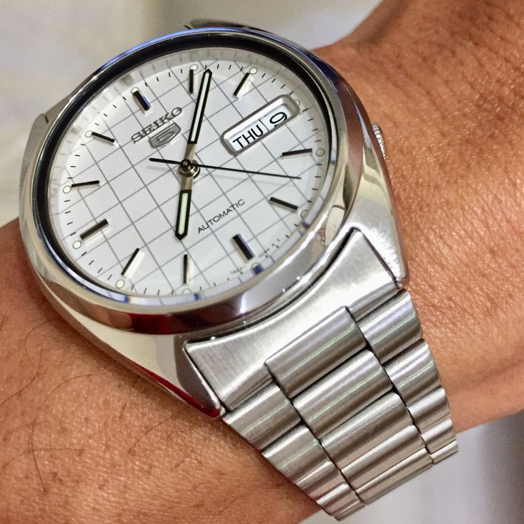Last set! Brand new and unworn Seiko5 SNXF05 SNXF05K1 AKA