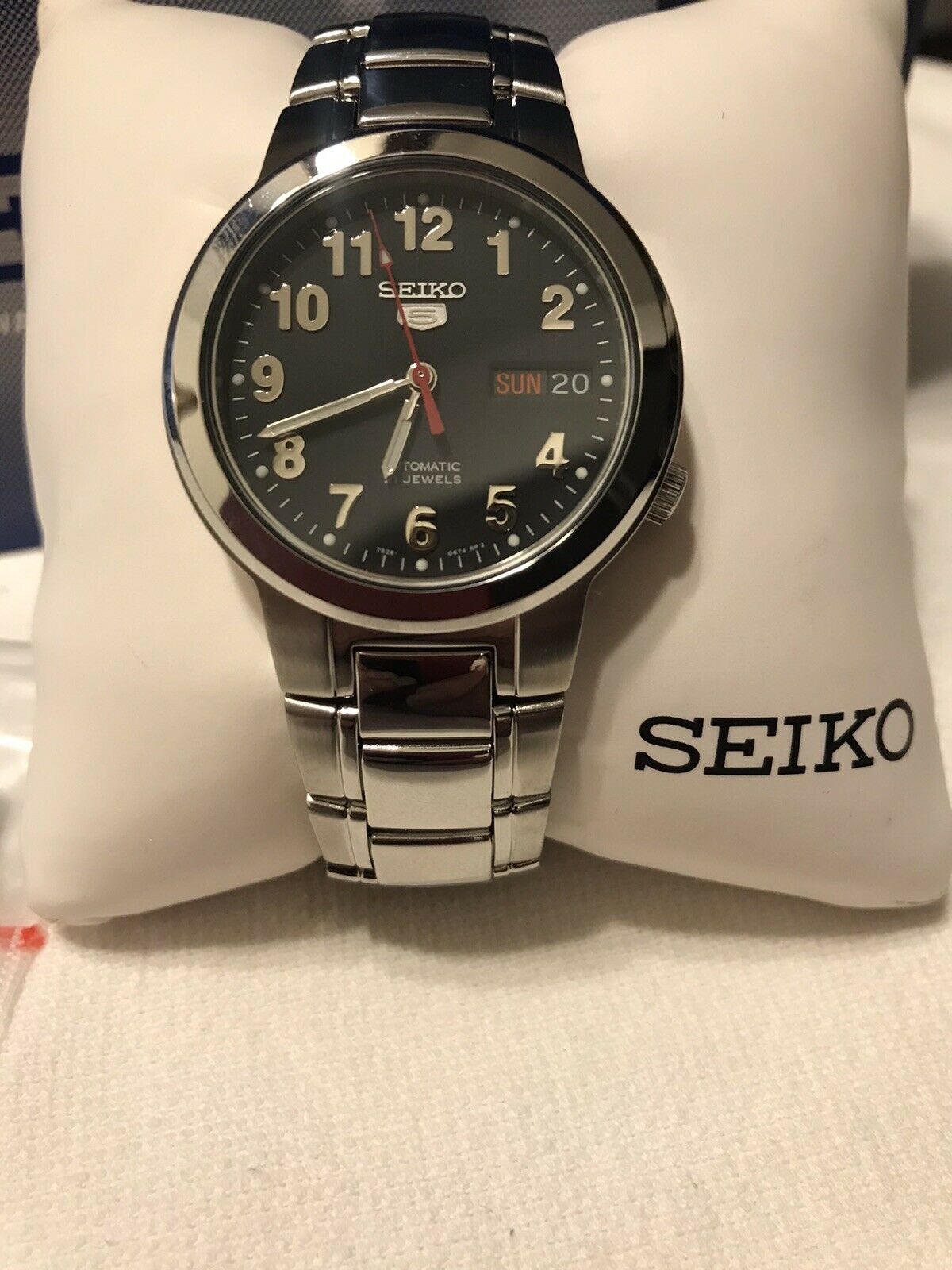 Seiko 5 Automatic Black Dial Stainless Steel Men s Watch 7526B