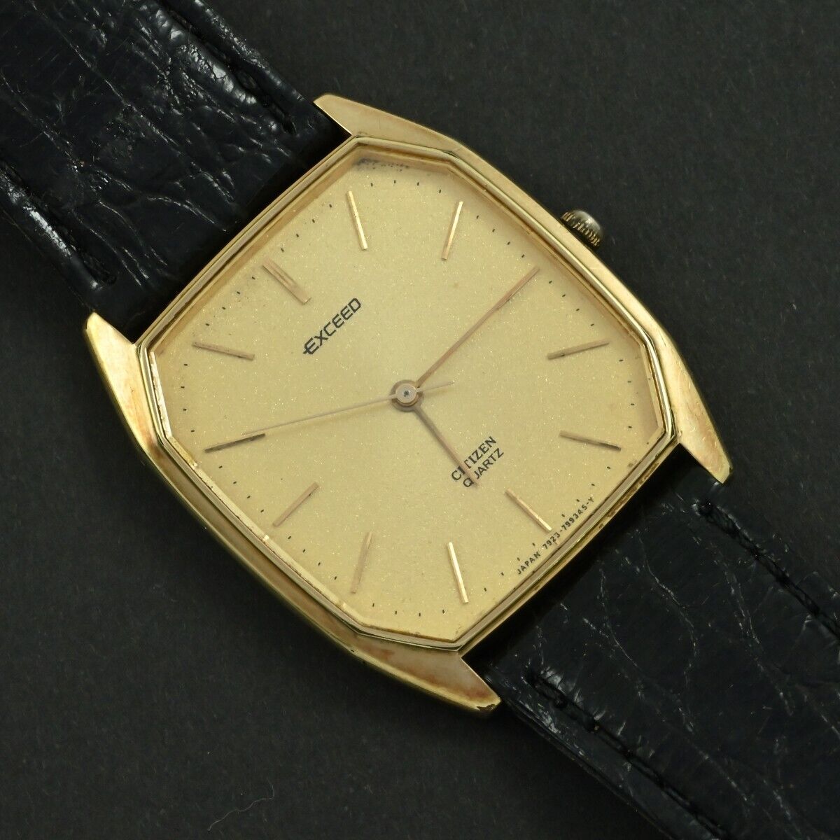 セレクト kaerutan WTS] Vintage 80's Citizen Exceed 2730-274326 Golden Paper