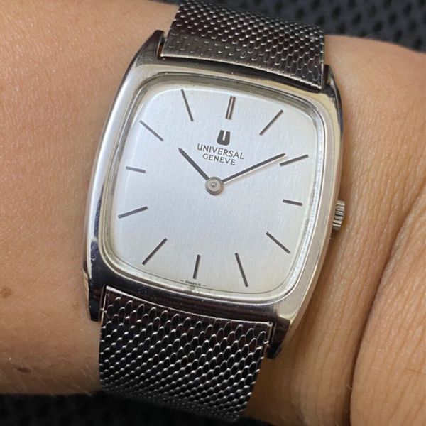 Montre Vintage Universal Genève Tank - Réf. 842114, Cal. 1-42 - Mécanique Manuelle - Années 70