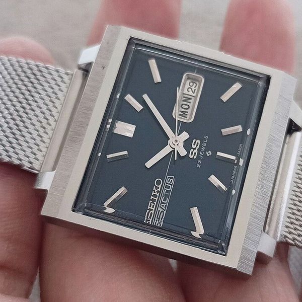 Nice Vintage Seiko 5 Actus 6106-5440 blue dial TV case Automatic