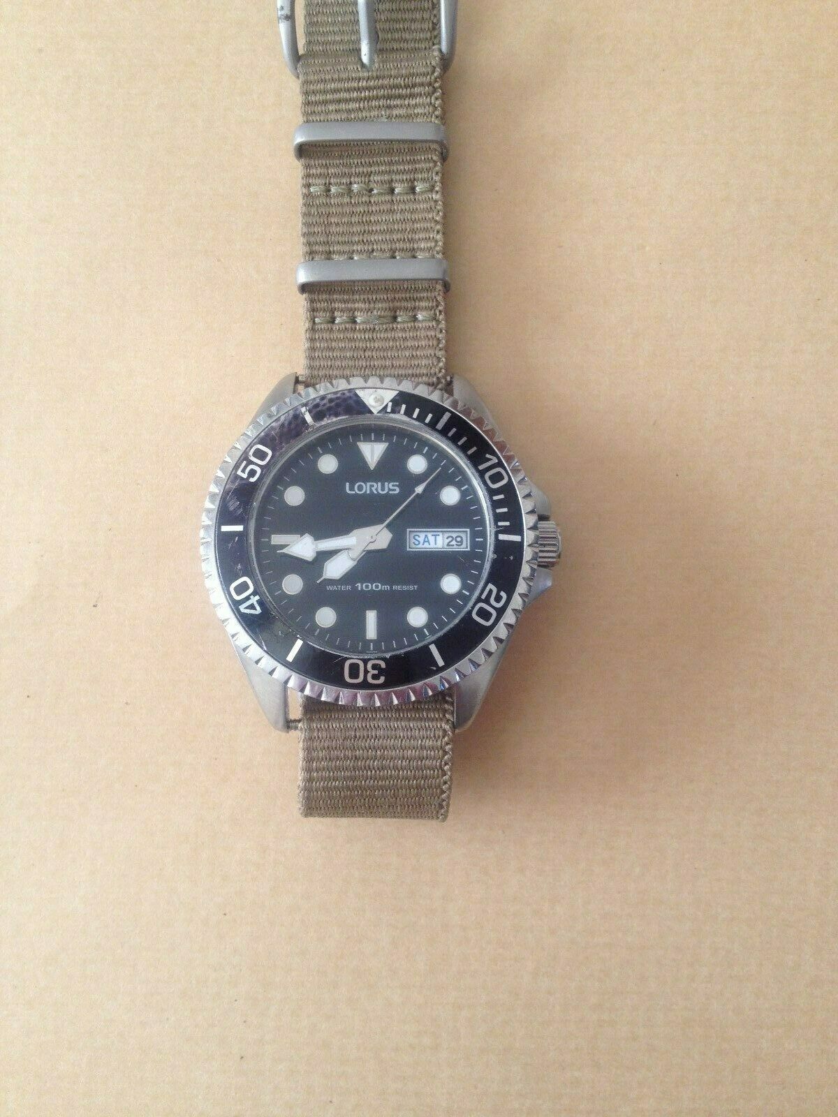 lorus submariner