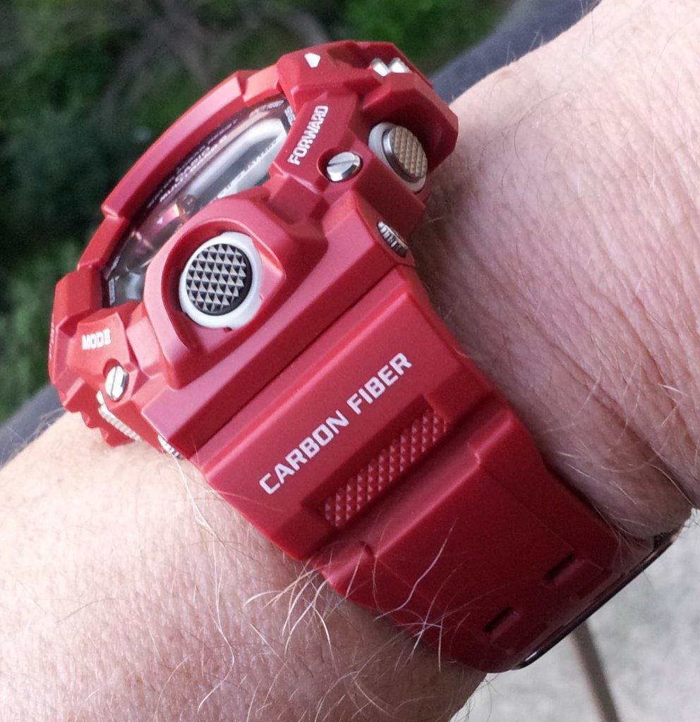 F/S: G-SHOCK RANGEMAN 'MEN IN RESCUE RED' MODEL GW-9400RDJ-4JF F/S: G-SHOCK RANGEMAN 'MEN IN RESCUE RED' MODEL GW-9400RDJ-4JF