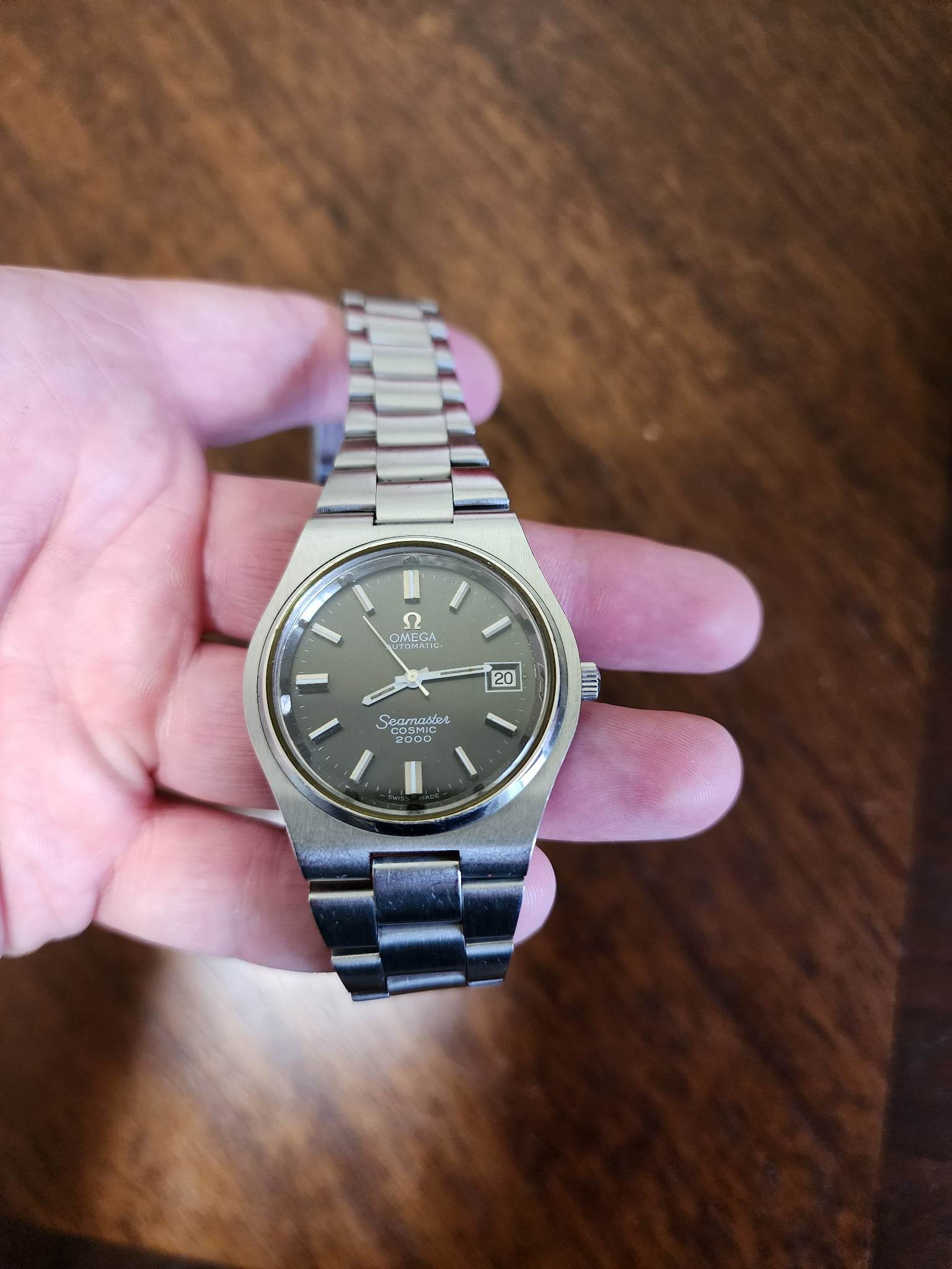 Omega seamaster shop cosmic 2000 value