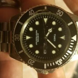 VINTAGE mens Timex Diver Submariner Day Date, Dive Watch Quartz, 40mm,  runs. | WatchCharts