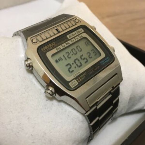 SEIKO A257-5020 Silverwave Alarm Chronograph - LCD Watch - 1981 Working |  WatchCharts