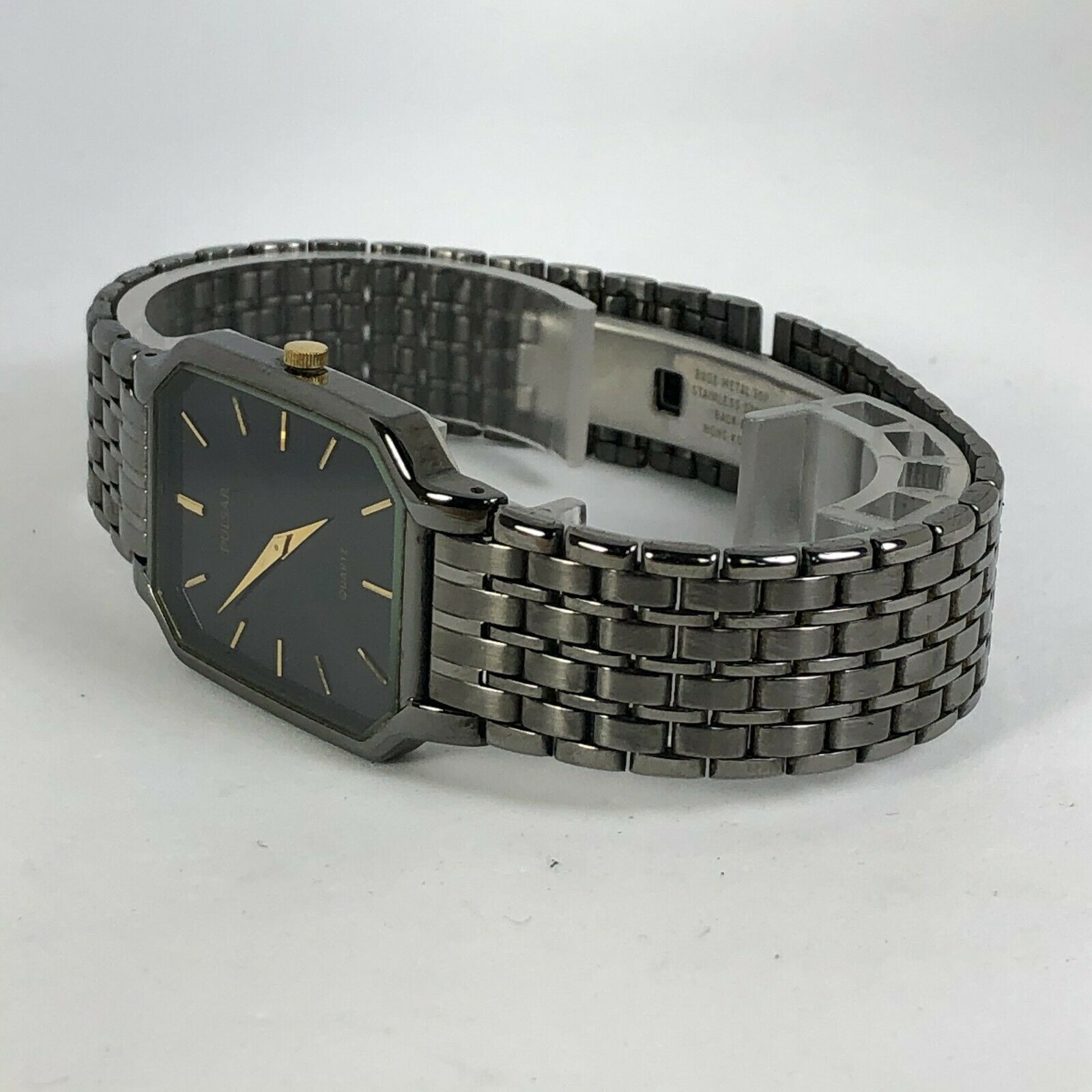 Vintage Pulsar Mens V800-5090 Black Dial Silver Tone Stainless
