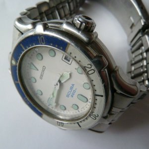 VINTAGE SEIKO SCUBA 200M 5H25-6050 DIVE WATCH. WORKING CONDITION