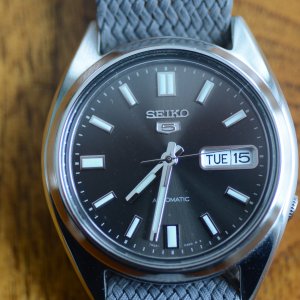 Seiko 5 Snxs79 Price Guide And Specifications Watchcharts