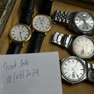 SEIKO DOLCE 8N45-5030 QUARTZ DATEメンズウォッチ Vintage Seiko Dolce 8N45-5030 Quartz Watch from September