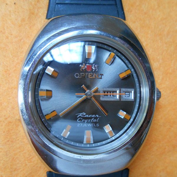 Vintage Orient Racer Crystal 42970 Automatic 27 Jewel Day Date Working 