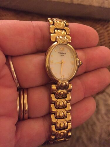 TISSOT Gold Vintage G225 325 Mother of Pearl Quartz Ladies Watch