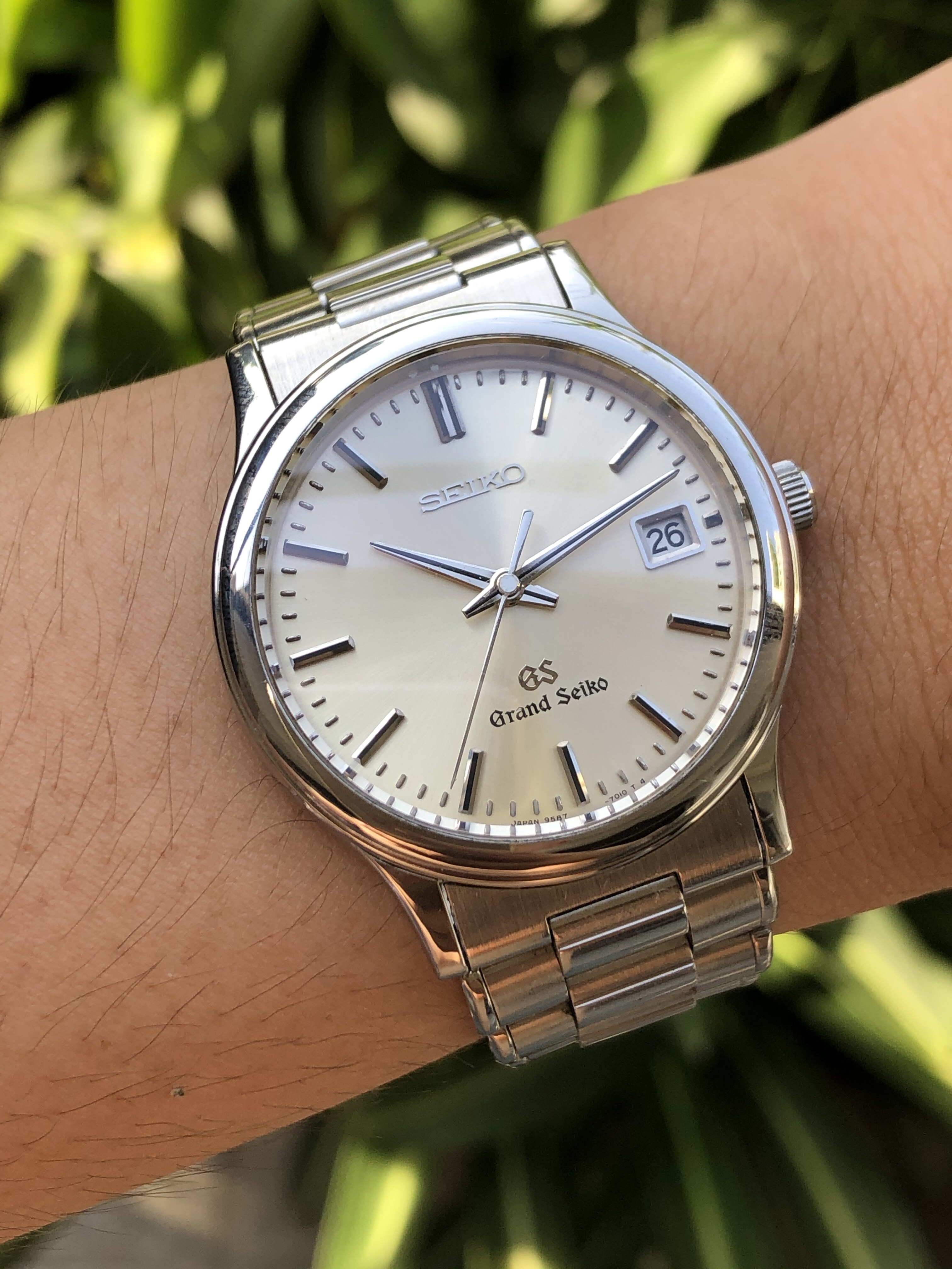 WTS] Grand Seiko Quartz 9587-7010 Champagne Dial