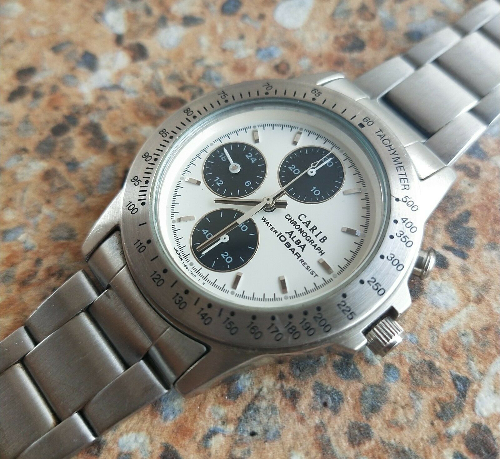 Seiko Alba Carib Quartz Chronograph Y189 7A10 Panda Bullhead June 1992 |  WatchCharts Marketplace