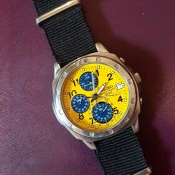 Vintage SEIKO CHRONOGRAPH Yellow Dial with Date Blue Chrono'   glass | WatchCharts