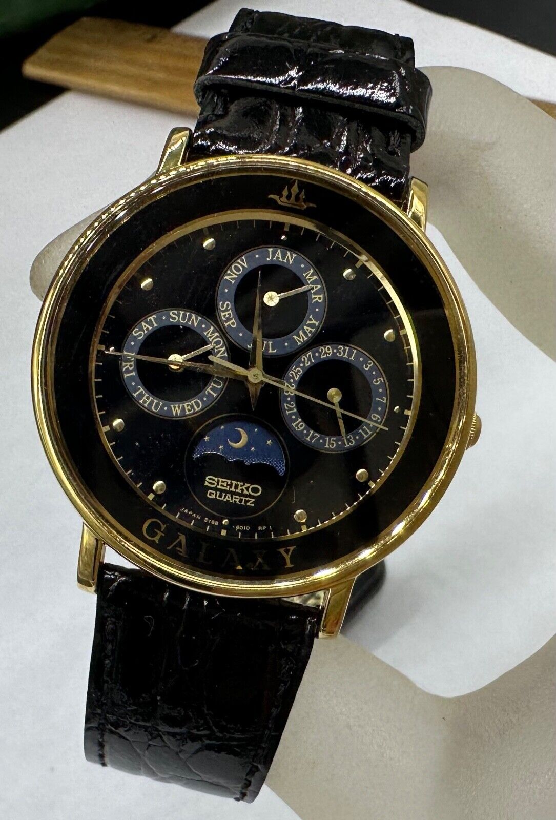 Rare Vintage SEIKO Galaxy Sun Moon 5Y88-6010 Triple Calendar Black