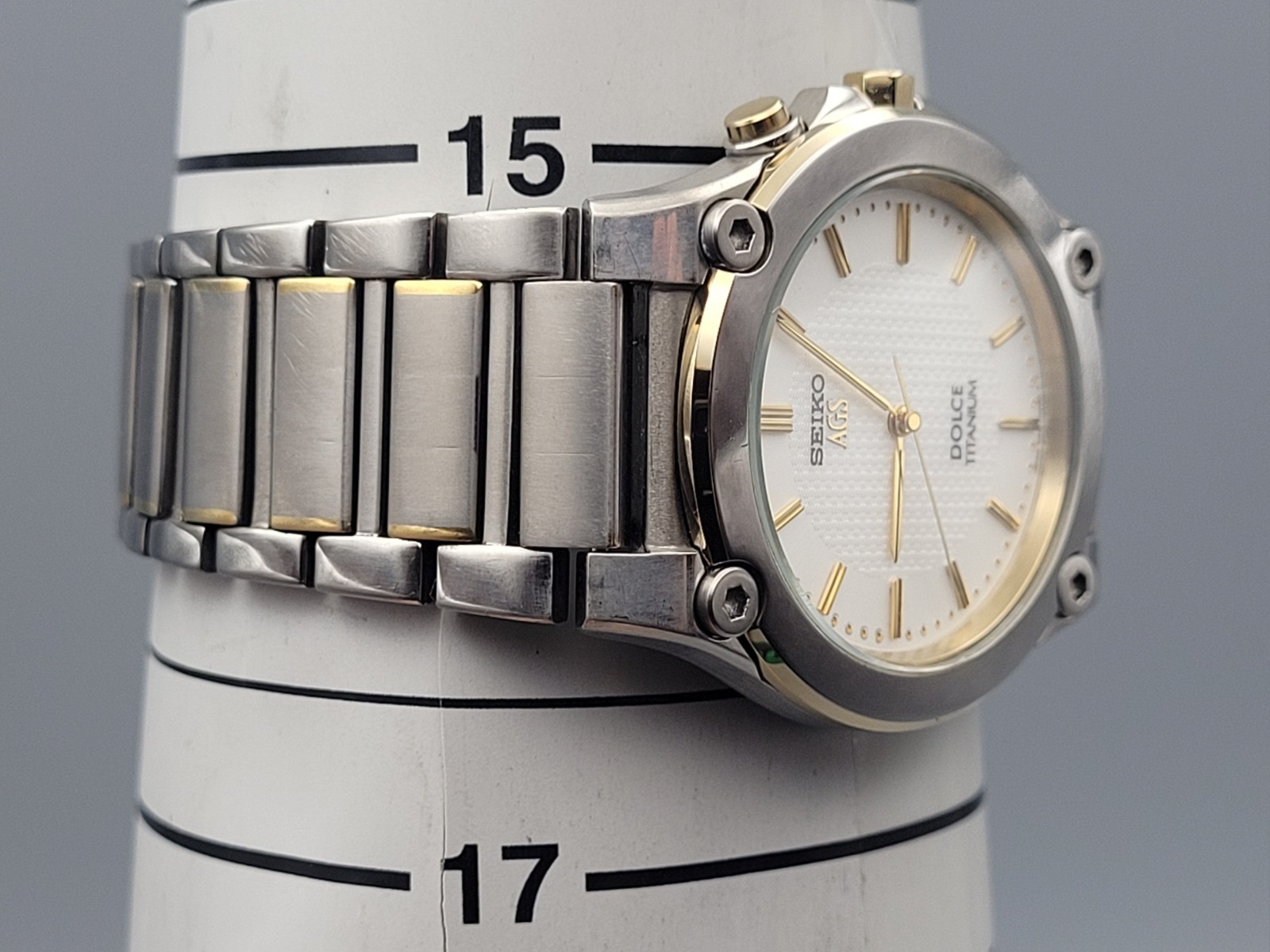 SEIKO DOLCE AGS KINETIC TITANIUM ALLOY 1990 GERALD GENTA STYLE