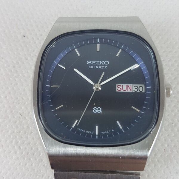 時計 SEIKO SQ 8223-510A SUWA FACTORY Seiko SQ Quartz 8223- 510A Arabic & English days. rare model