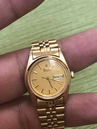 Authentic Women's SEIKO 7N83-0011 Quartz Watch Gold Tone | WatchCharts