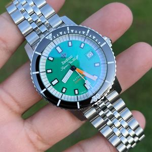 Zodiac Lime Green Sea Dragon ZS2924 Swiss Quartz Chrono 100 Meter