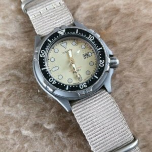 SEIKO 200M 2A22-0310 DIVERS ALL TITANIUM Quartz DATE 35mm