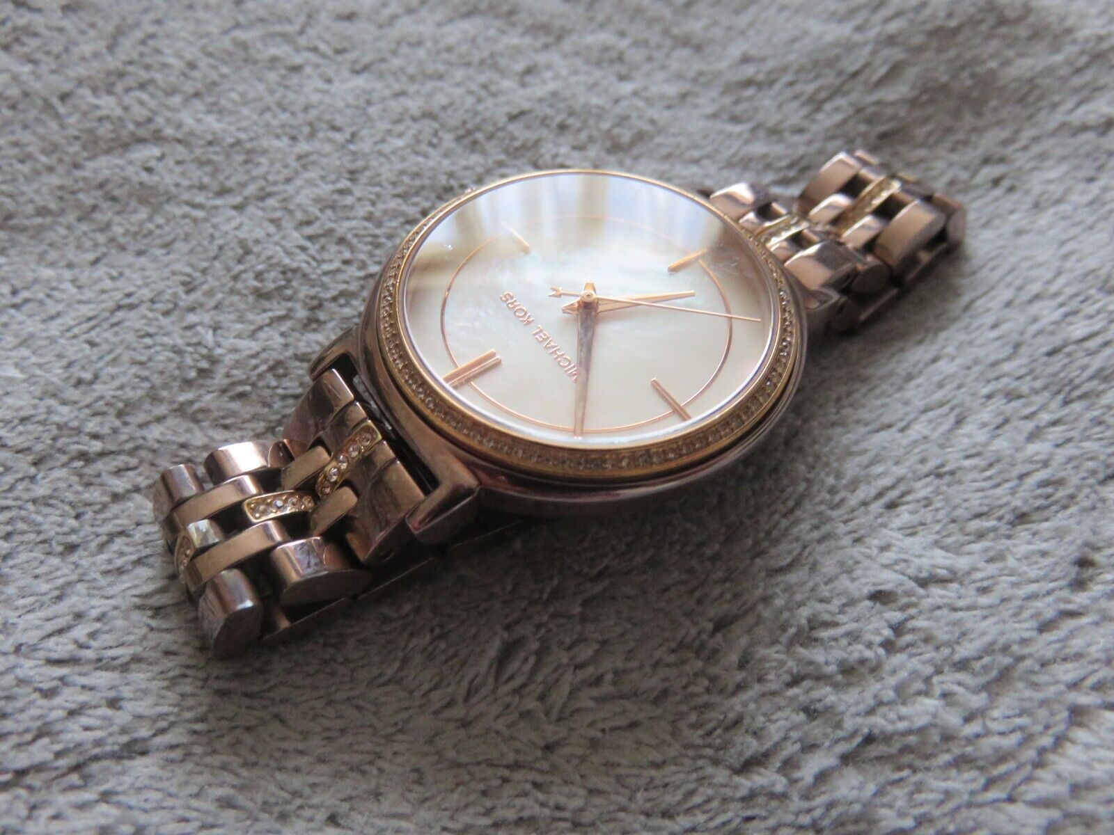 Genuine Michael Kors Cinthia MK-3737 Women