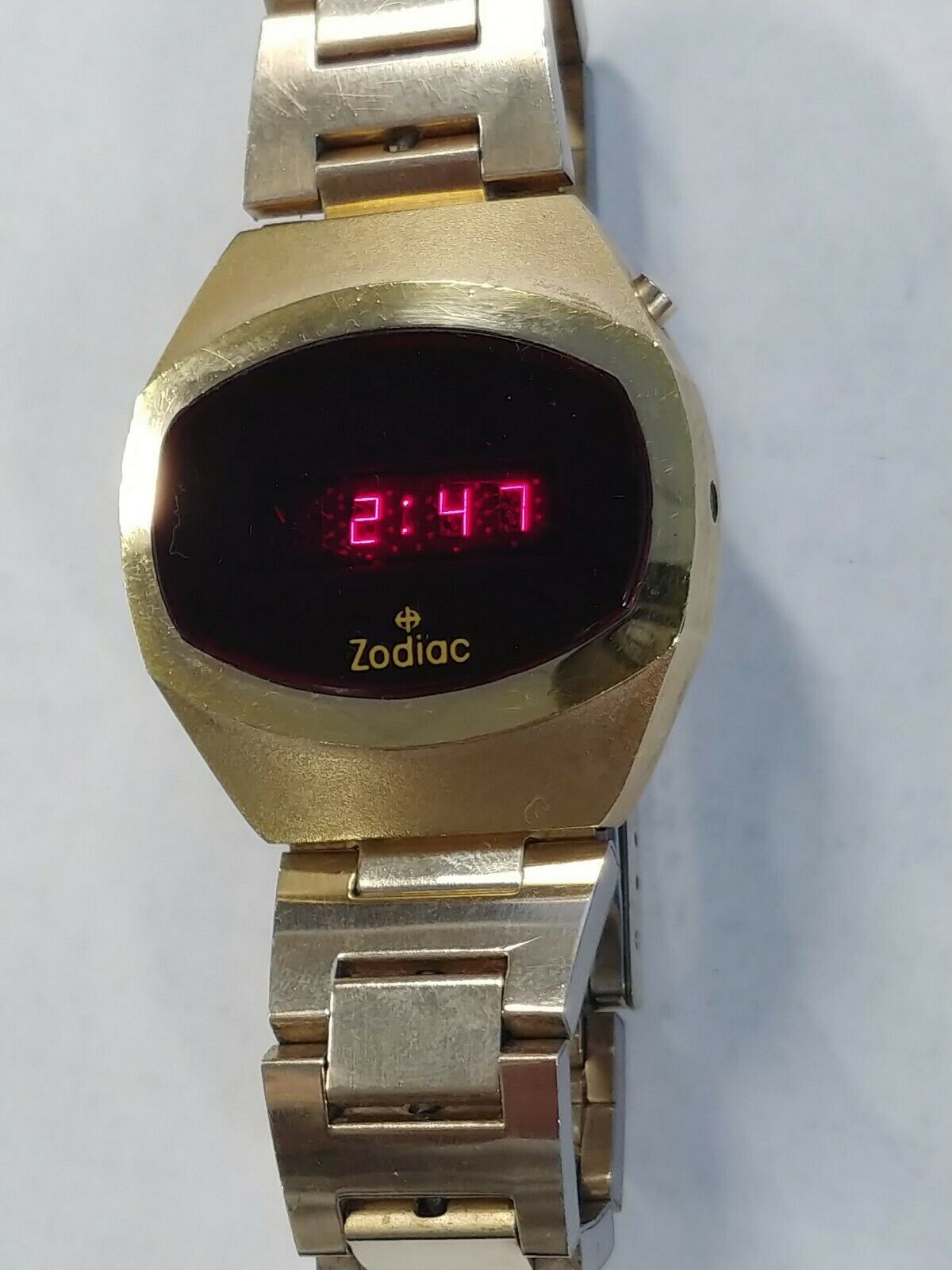 超希少 zodiac astrodigit LED 70s 中古 超希少 zodiac astrodigit LED 70s 中古 - メルカリ