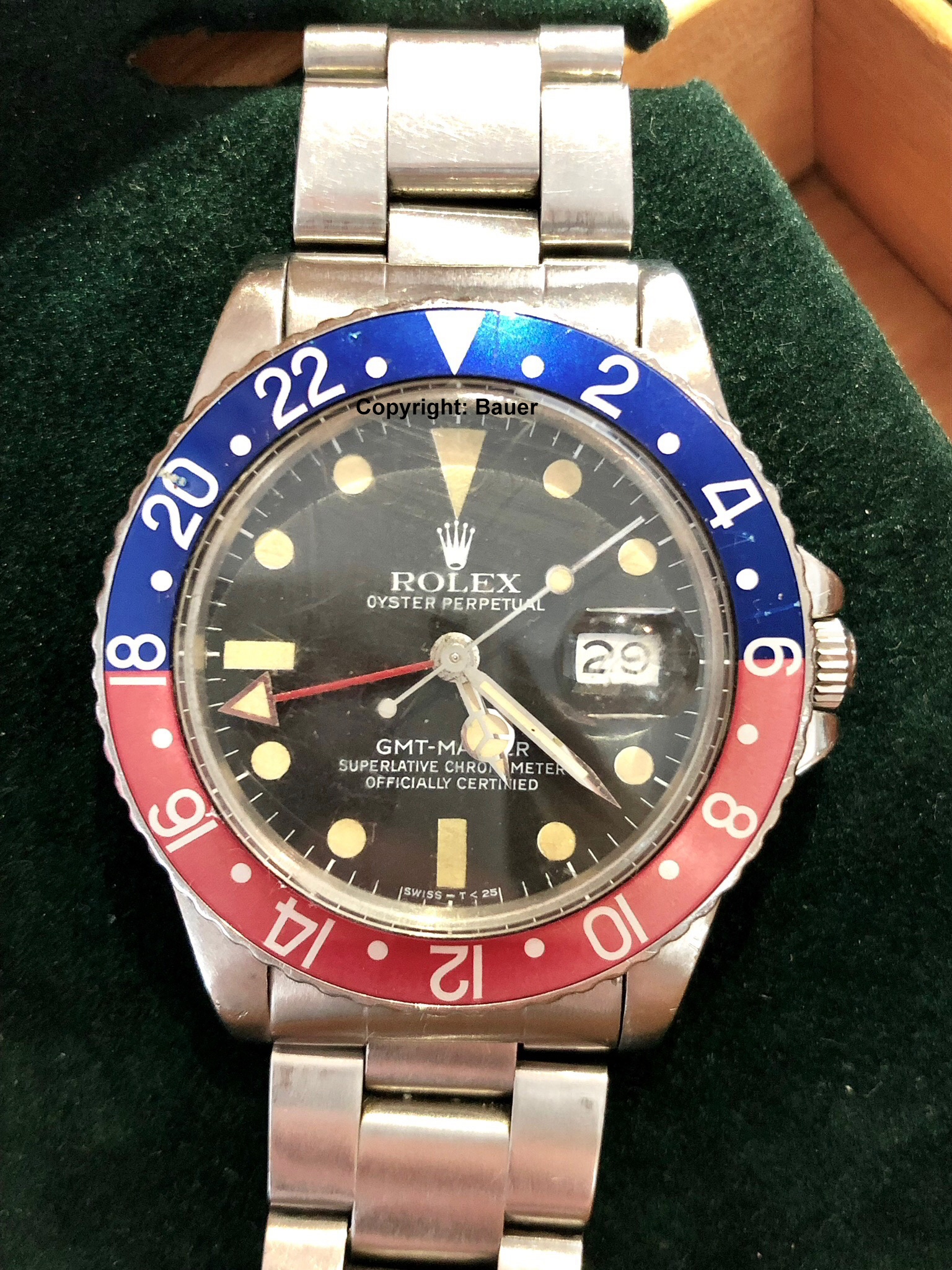 Authentic Rolex 1983 GMT Master Oyster Perpetual 16750 Pepsi