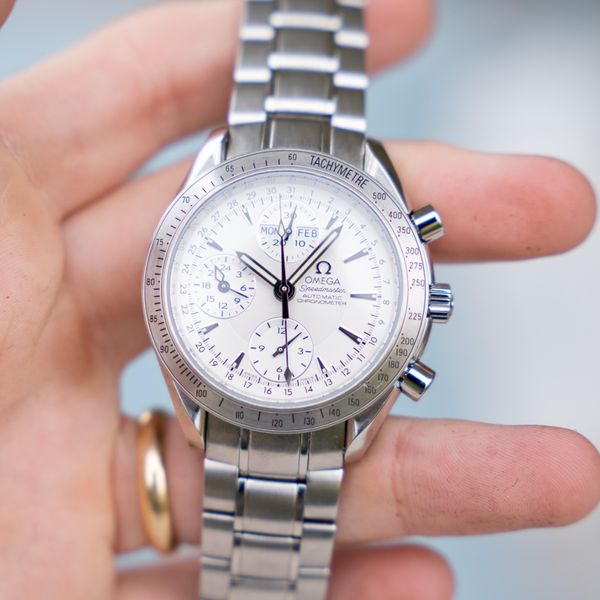 omega speedmaster day date 3221.30